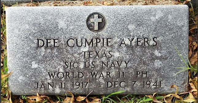 headstone Dee Cumpie Ayers